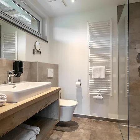 Appartement Apart33 2-7 *