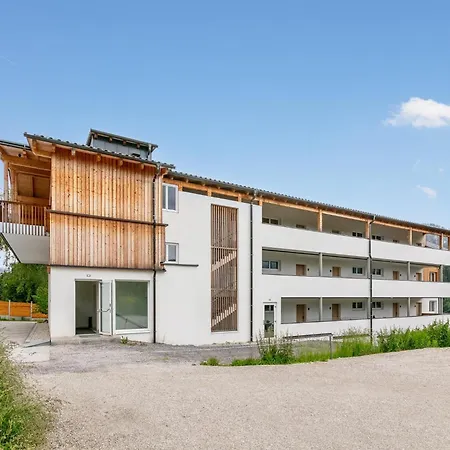 Appartement Apart33 2-7 *