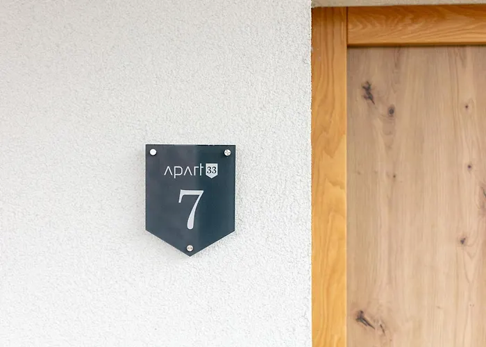 Apart33 2-7 Apartment